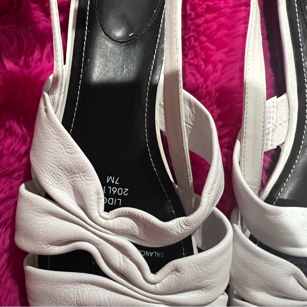 New Woman’s Sandals
